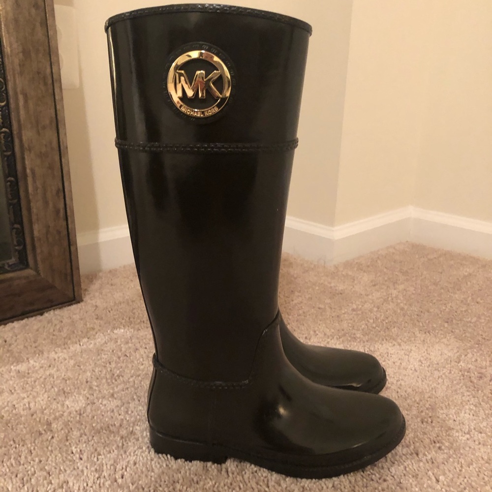 🛑⛔️❌SOLD❌⛔️🛑Women’s Michael Kors Rain Boots